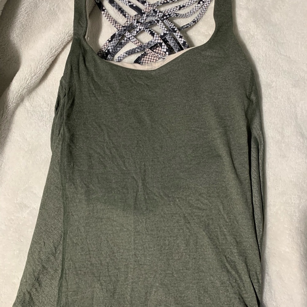 2 in 1 lululemon shirt